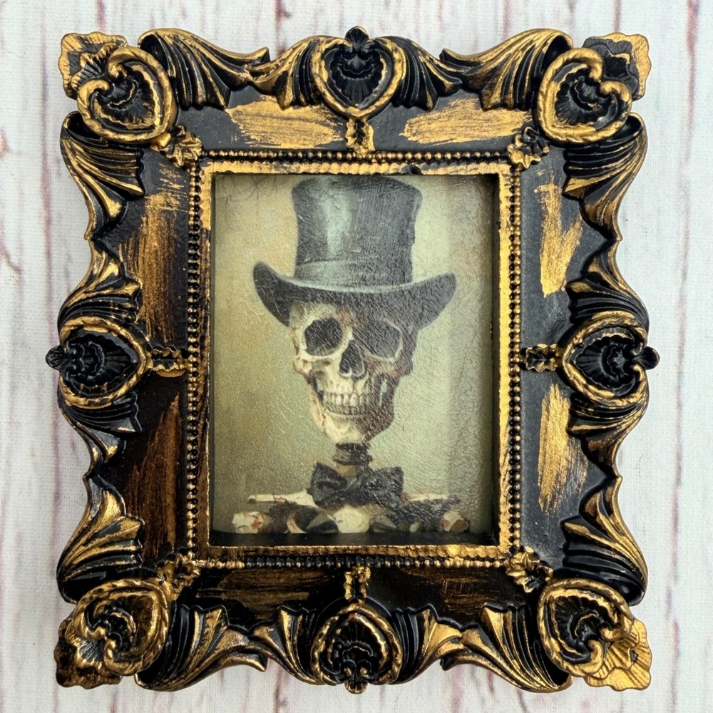 Gothic Skeleton Gentleman Art Print in Ornate Black and Gold Resin Frame 4x5 - Picture 4 of 5
